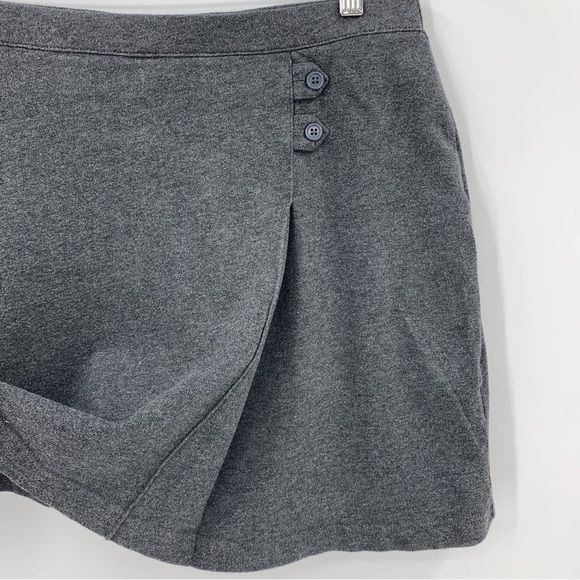 Lands' End Kids Grey Jersey Knit Skirt with Hidden Shorts, 16+ - Picture 4 of 12